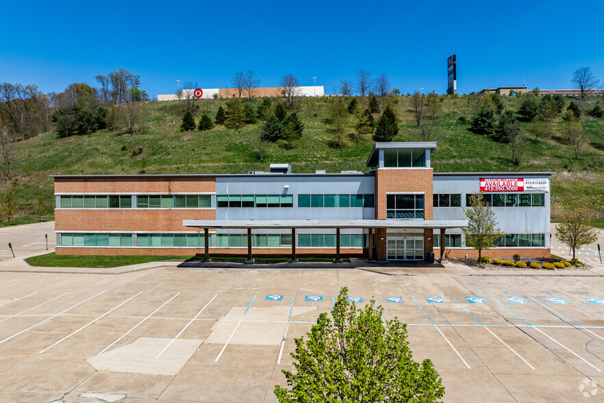 107 Mount Nebo Pointe Dr, Pittsburgh, PA à louer - Photo de l’immeuble – Image 3 sur 17