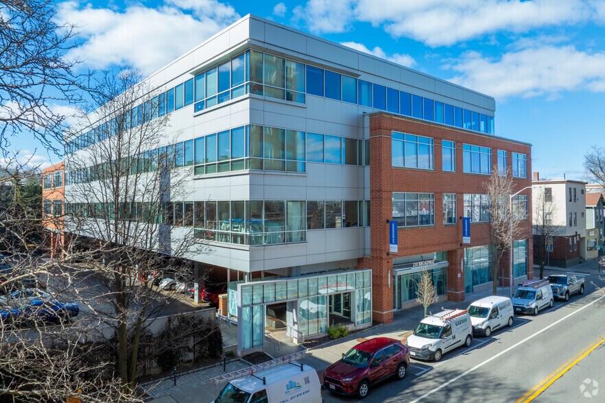 210 Broadway, Cambridge, MA à louer - Photo principale – Image 1 sur 5