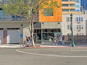307 W Beech St, San Diego, CA à louer Photo de l’immeuble– Image 1 sur 3