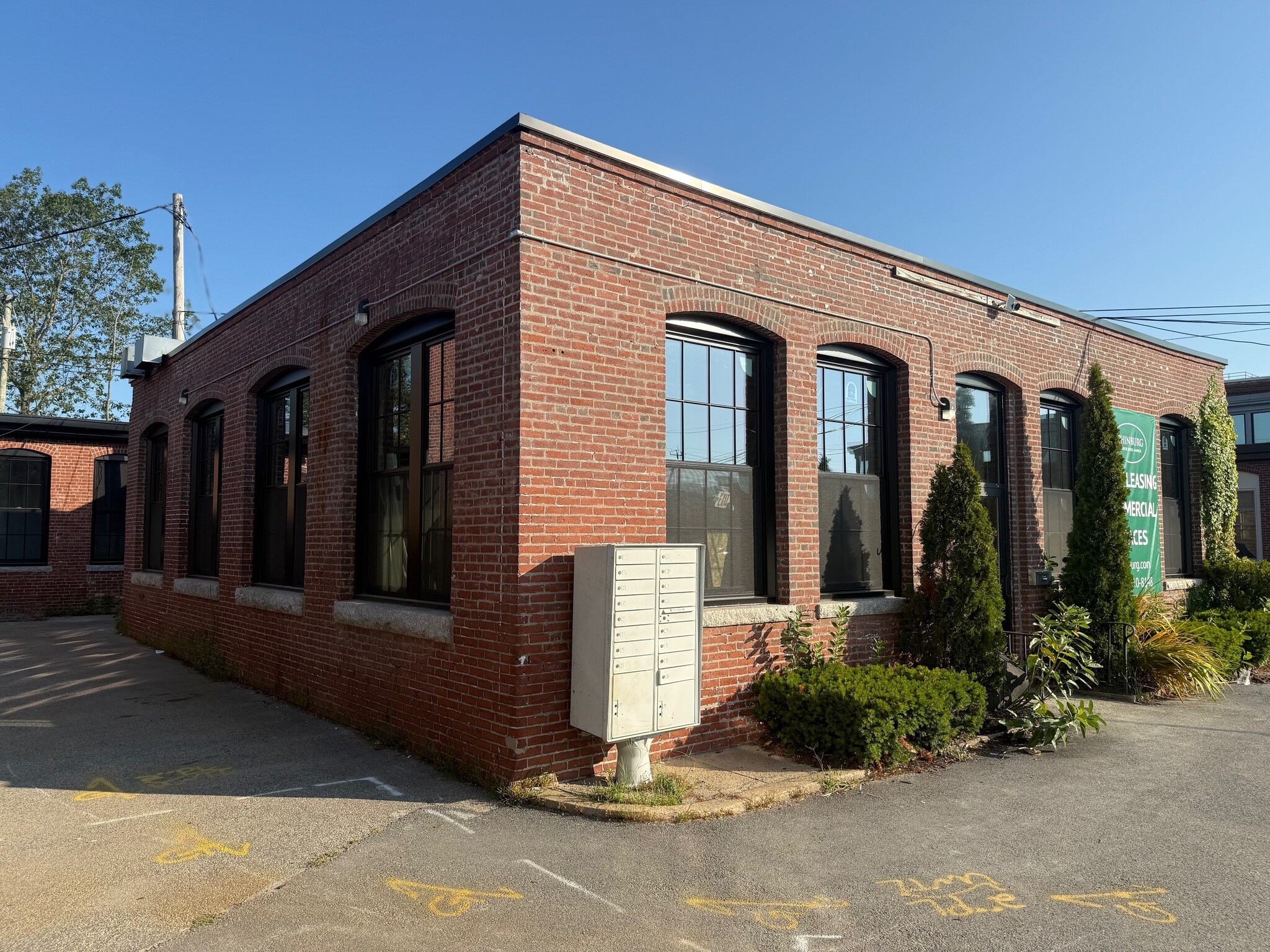 909 Islington St, Portsmouth, NH à louer Photo intérieure– Image 1 sur 2