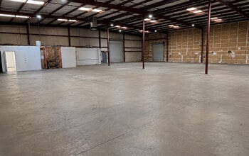 105 W Dakota Ave, Clovis, CA à louer Photo intérieure– Image 2 sur 3