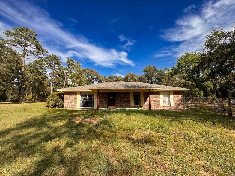 15331 Lake Lamond Rd, Conroe, TX à louer - Photo principale – Image 2 sur 29