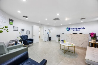 150 NW 70th Ave, Plantation, FL à louer Photo intérieure– Image 1 sur 14