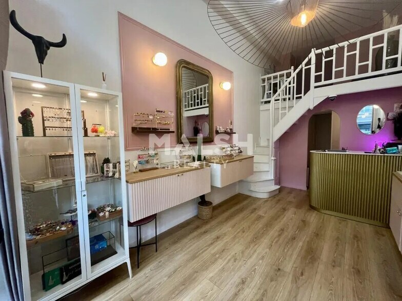 Local commercial dans Lyon à louer - Photo de l’immeuble – Image 2 sur 3
