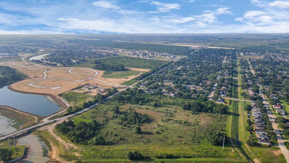 0 Becker Rd, Hockley, TX à vendre - Photo de l’immeuble – Image 3 sur 8
