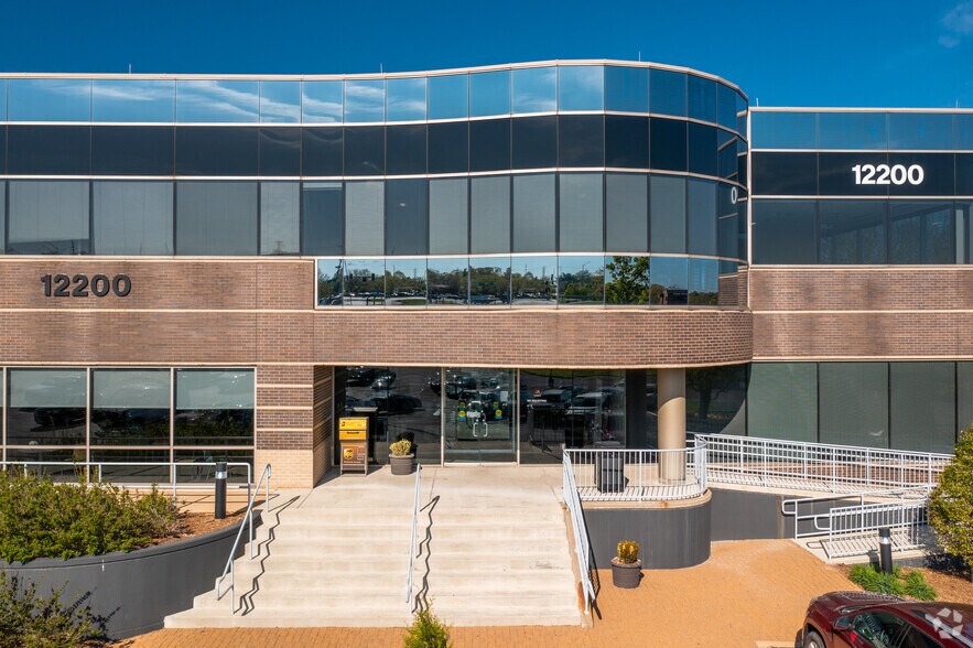 12200 Weber Hill Rd, Saint Louis, MO à louer - Photo de l’immeuble – Image 3 sur 4