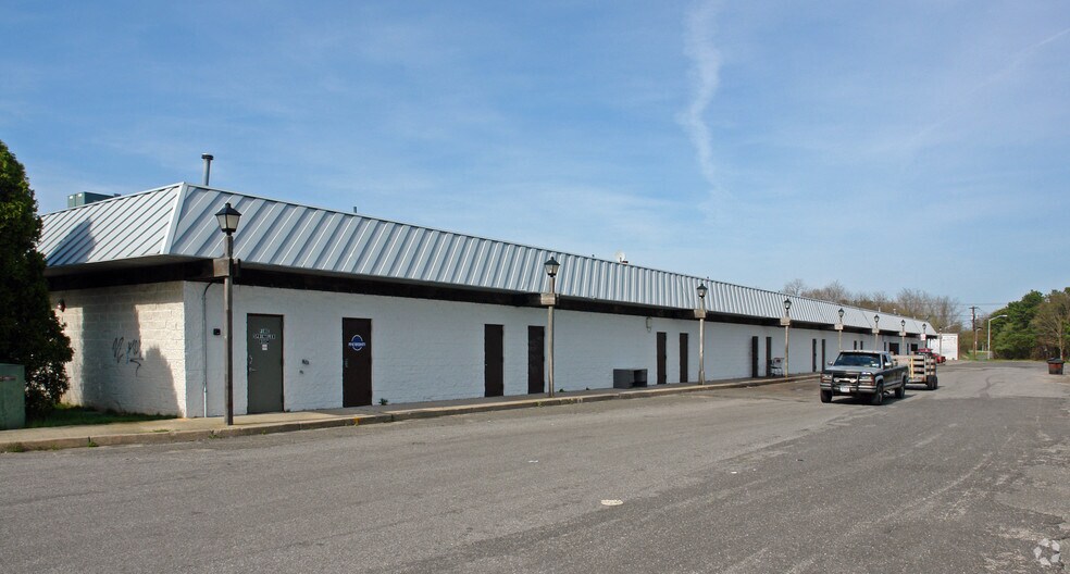 4580 Sunrise Hwy, Oakdale, NY à louer - Photo de l’immeuble – Image 2 sur 4