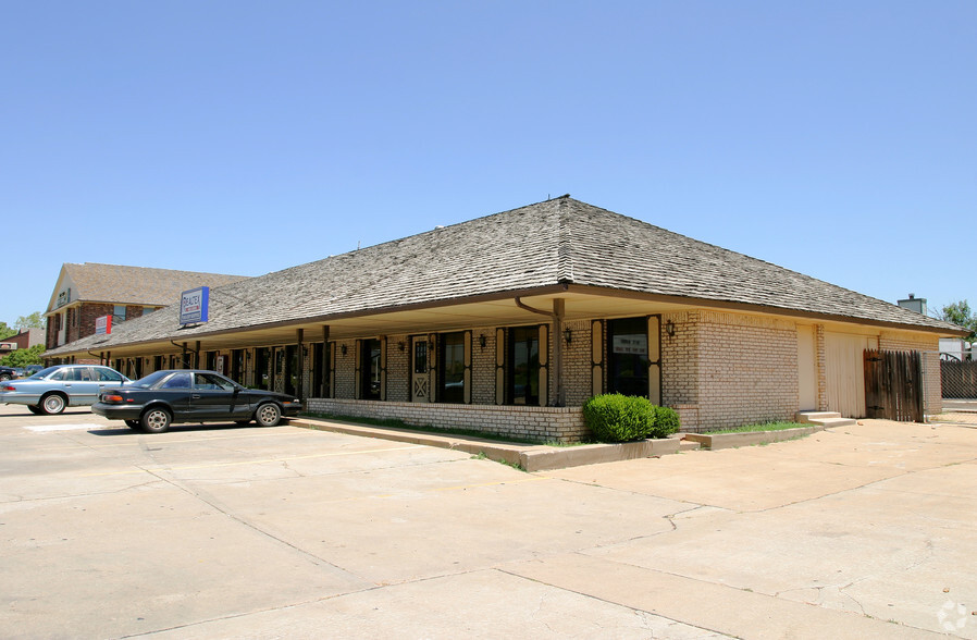 10400 S Pennsylvania Ave, Oklahoma City, OK à louer - Photo de l’immeuble – Image 3 sur 17
