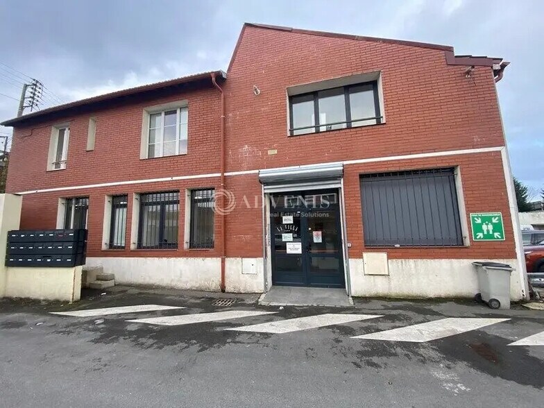 Bureau dans Argenteuil à louer - Photo de l’immeuble – Image 1 sur 9