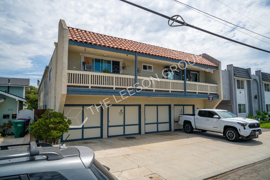 920 Loma Ave, Long Beach, CA à vendre - Photo de l’immeuble – Image 3 sur 12