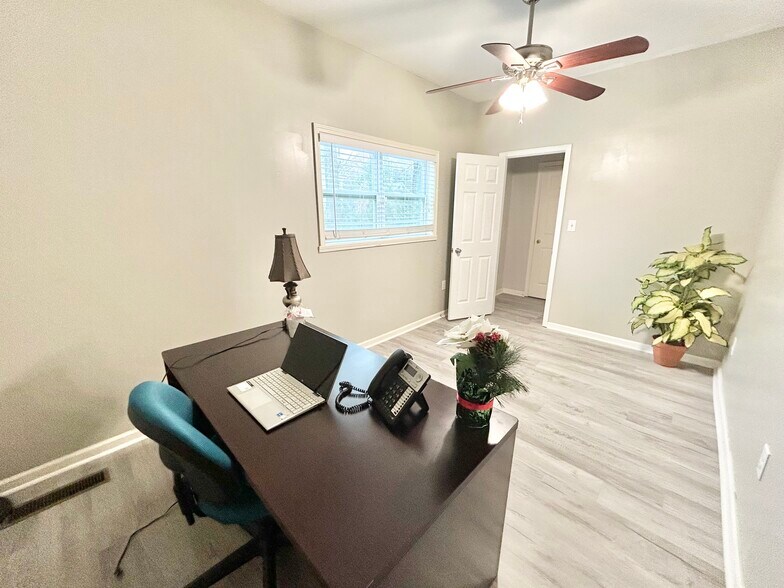 101 W Campbellton St, Fairburn, GA à louer - Photo intérieure – Image 1 sur 3