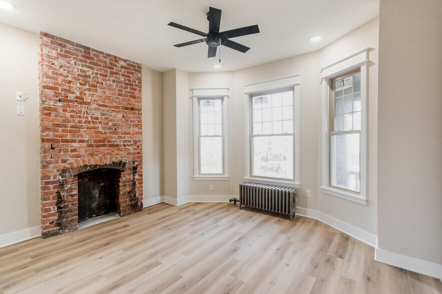 4535 Commonwealth St, Detroit, MI à vendre - Photo de l’immeuble – Image 2 sur 19