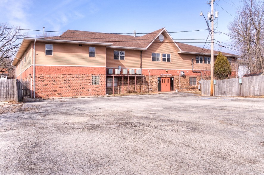 1919 Sherman Ave, North Chicago, IL à vendre - Photo de l’immeuble – Image 3 sur 18
