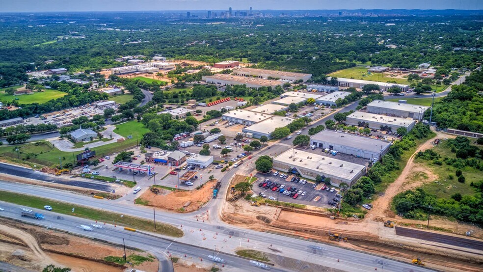 6004 Techni Center Dr, Austin, TX à louer - Photo de l’immeuble – Image 2 sur 13