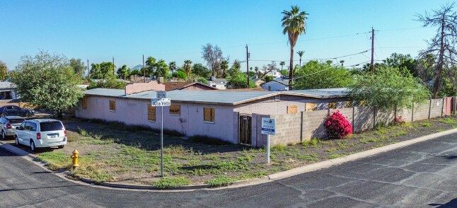 6243 S 12th Pl, Phoenix, AZ à vendre - Photo de l’immeuble – Image 2 sur 4