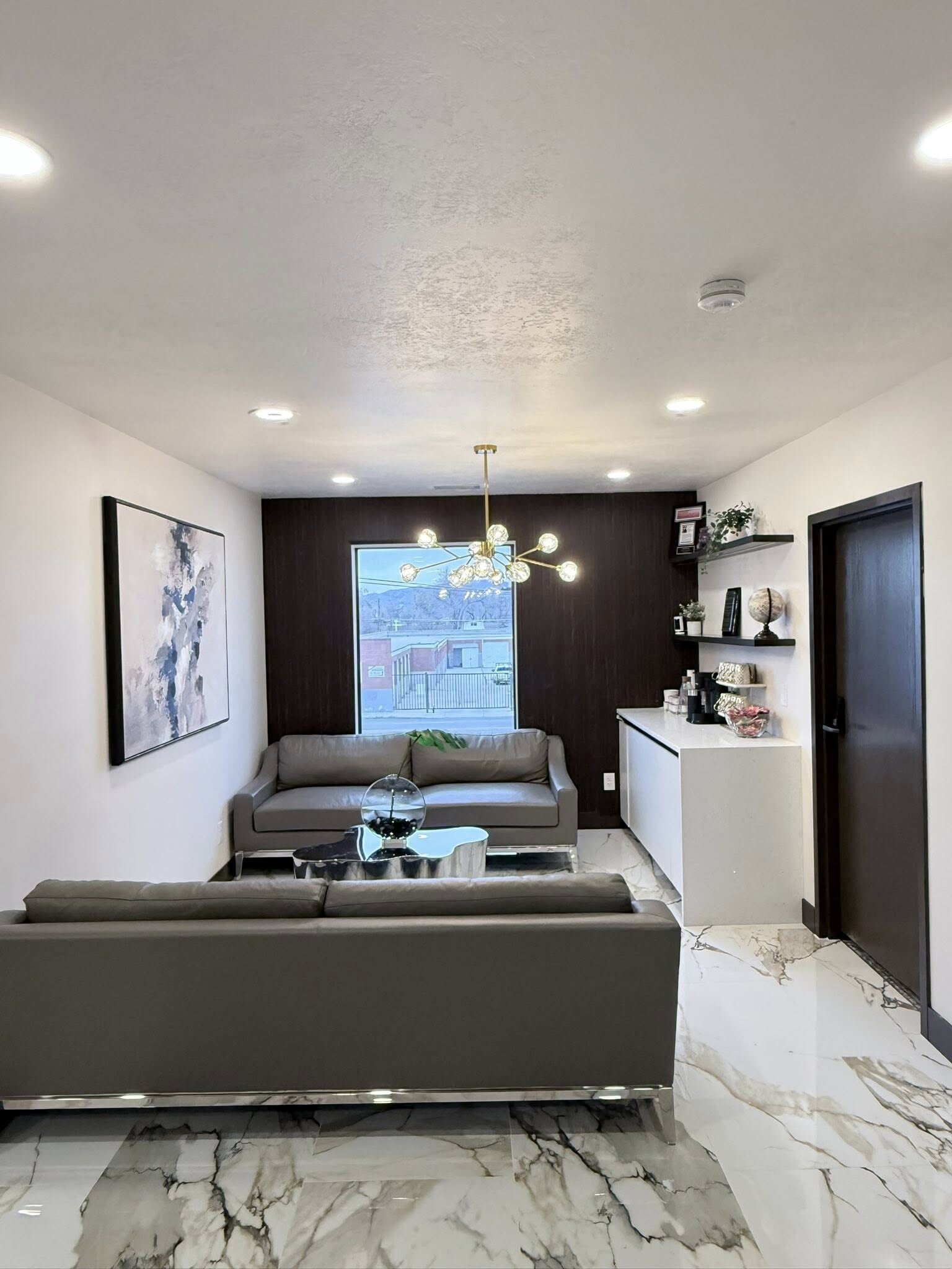 332 E 3300 S, Salt Lake City, UT à louer Hall d’entrée– Image 1 sur 8