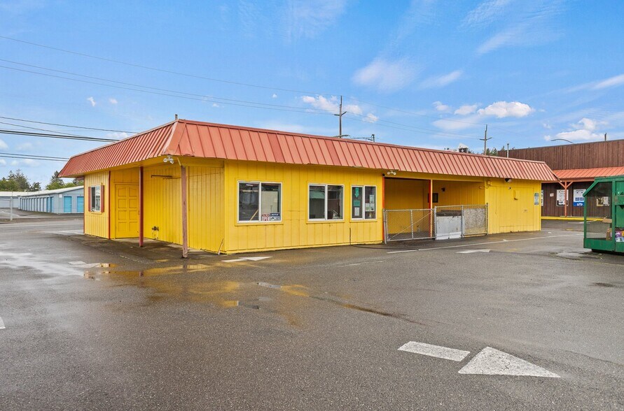 1175 Newmark Ave, Coos Bay, OR à vendre - Photo de l’immeuble – Image 2 sur 34
