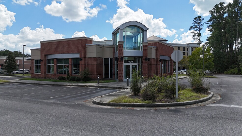 8989 University Blvd, North Charleston, SC à vendre - Photo de l’immeuble – Image 1 sur 16