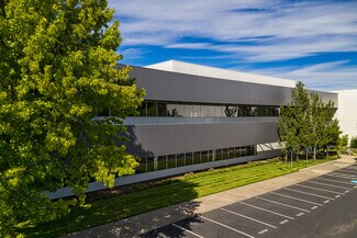 Plus de détails pour 14523 SW Millikan Way, Beaverton, OR - Local d'activités à louer