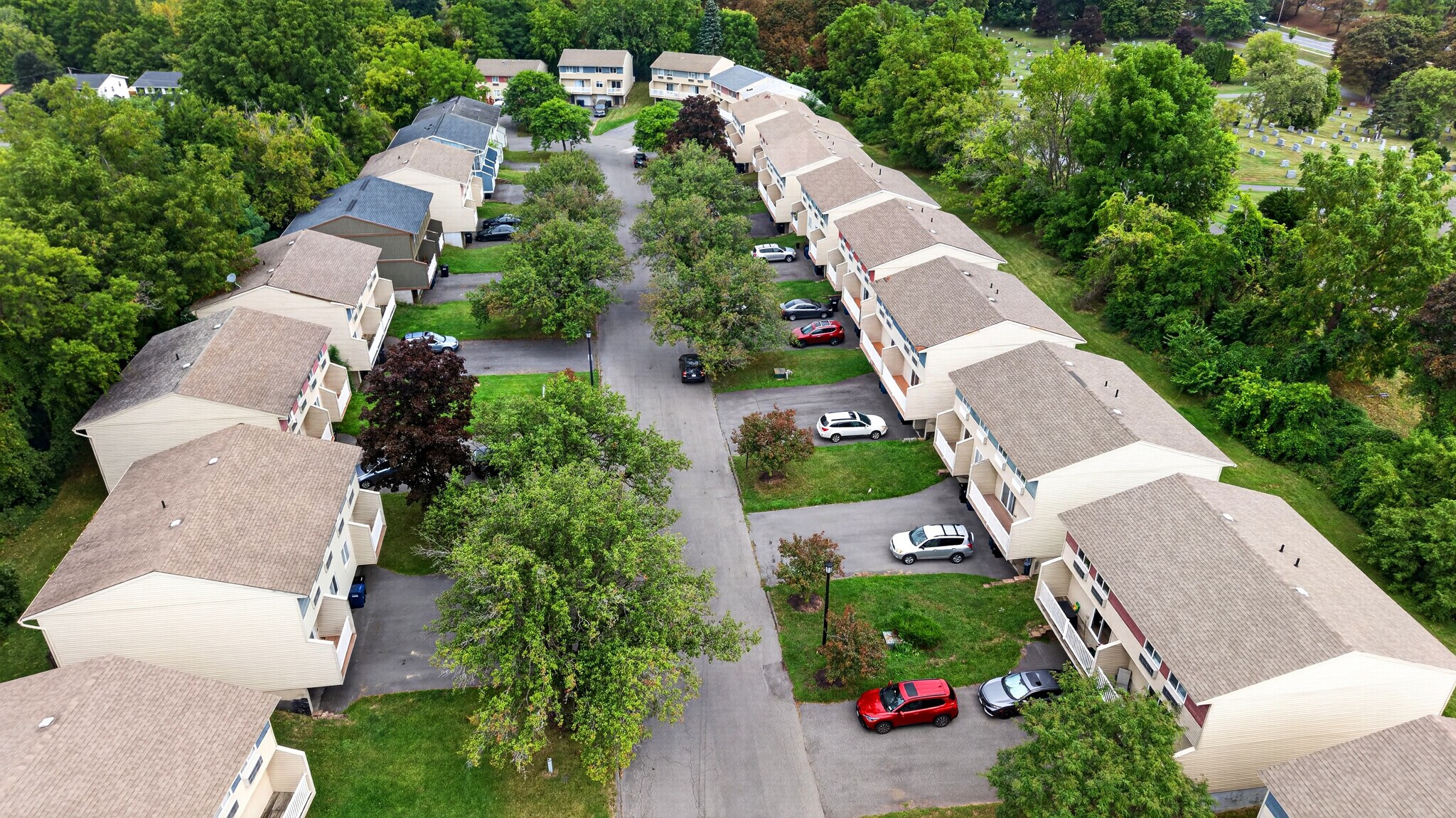 205-274 Robert Dr, Syracuse, NY à vendre Aérien– Image 1 sur 52