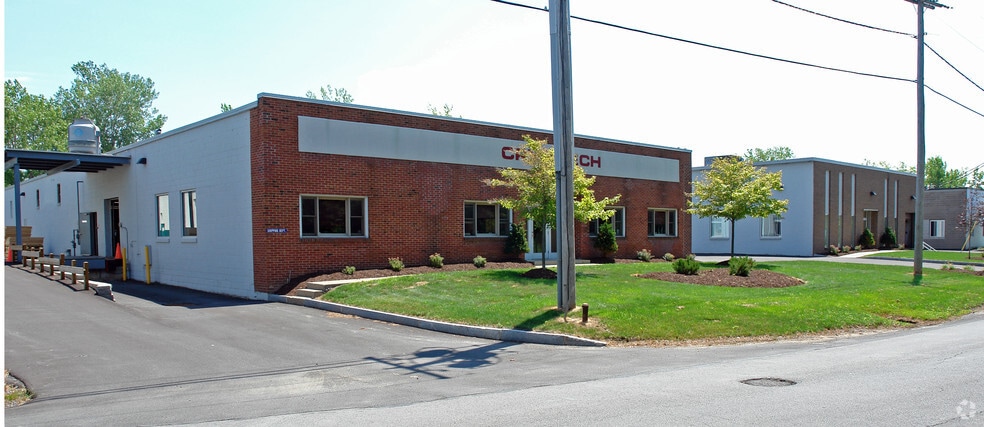 113-119 Falso Dr, Syracuse, NY à vendre - Photo principale – Image 1 sur 24