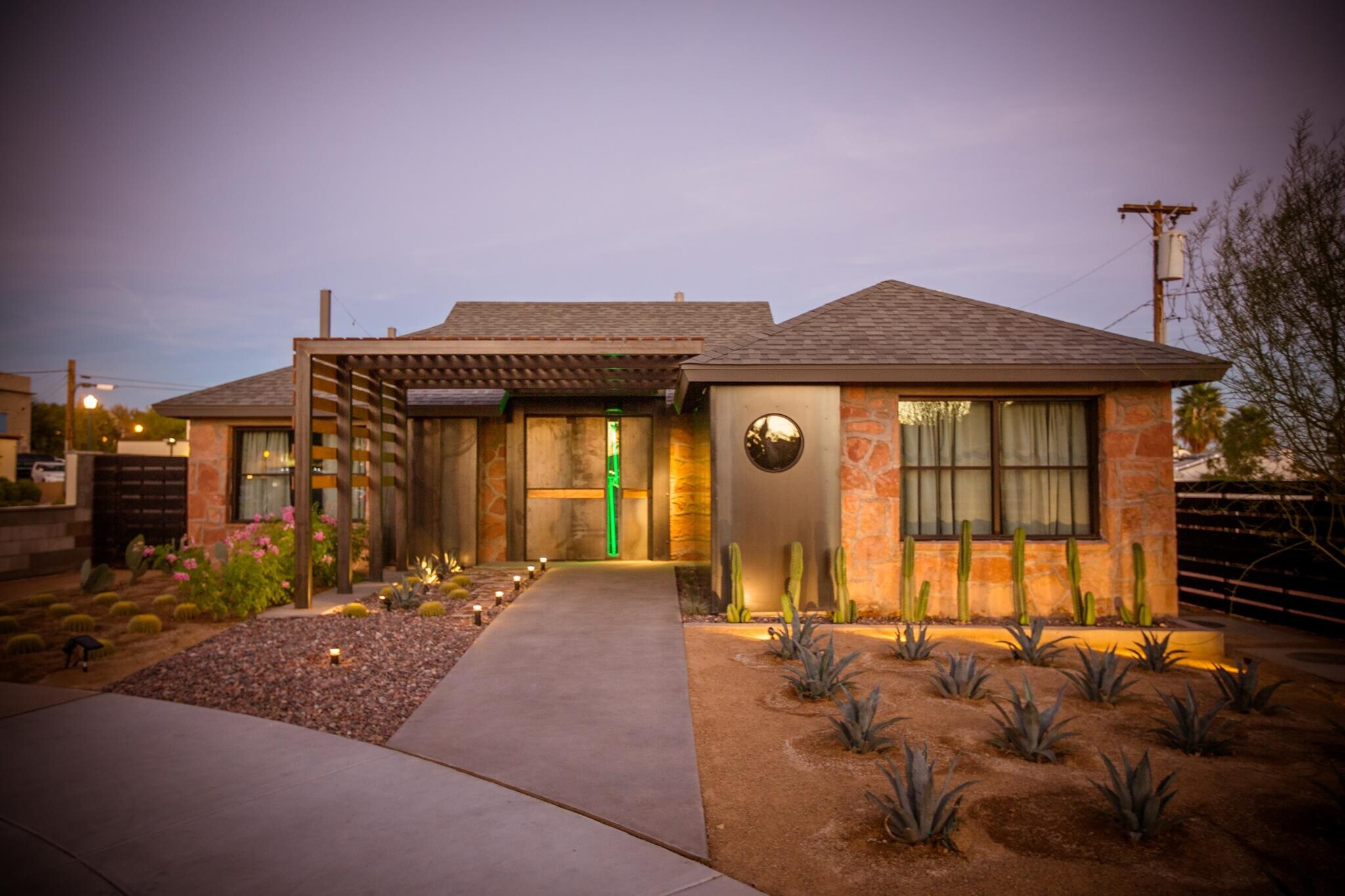 553 California Ave, Boulder City, NV à vendre Photo principale– Image 1 sur 93