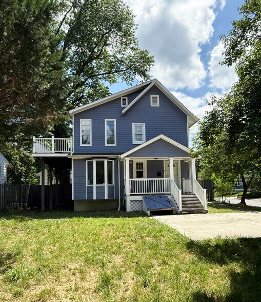 7507 Dartmouth Ave, College Park, MD à vendre - Photo de l’immeuble – Image 2 sur 14
