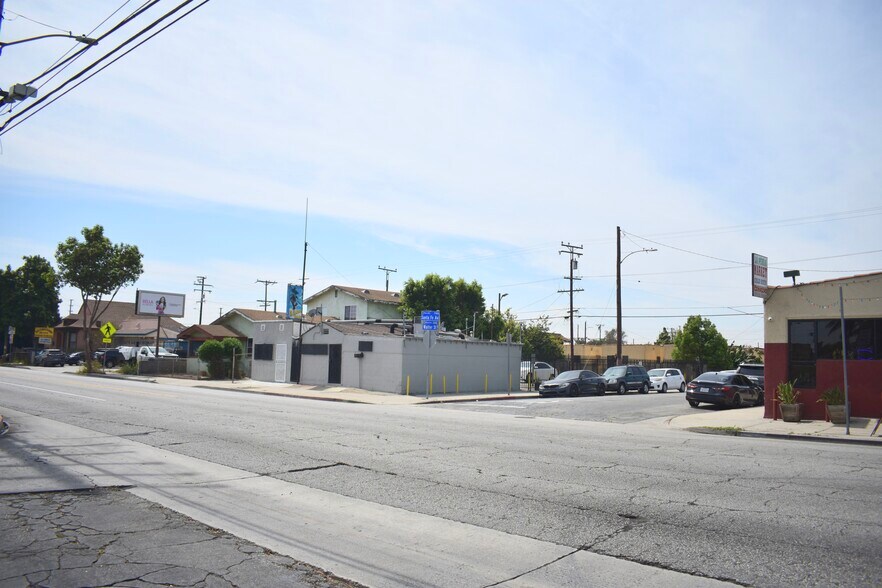 7701 Santa Fe Ave, Huntington Park, CA à louer - Photo de l’immeuble – Image 2 sur 8
