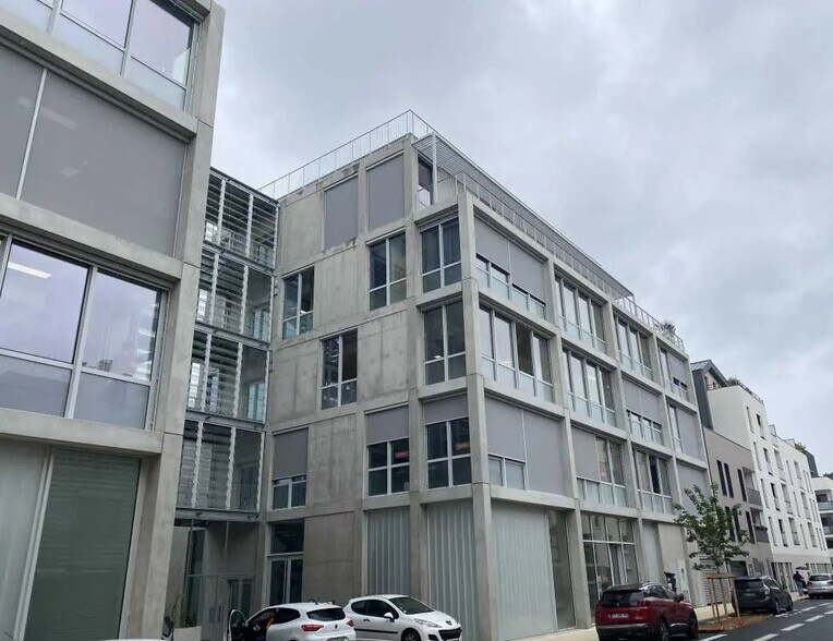 Bureau dans Villeurbanne à vendre - Photo de l’immeuble – Image 1 sur 14