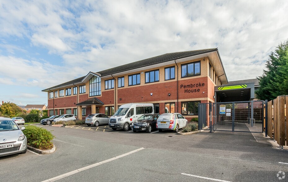 Ellice Way, Wrexham à louer - Photo de l’immeuble – Image 1 sur 8