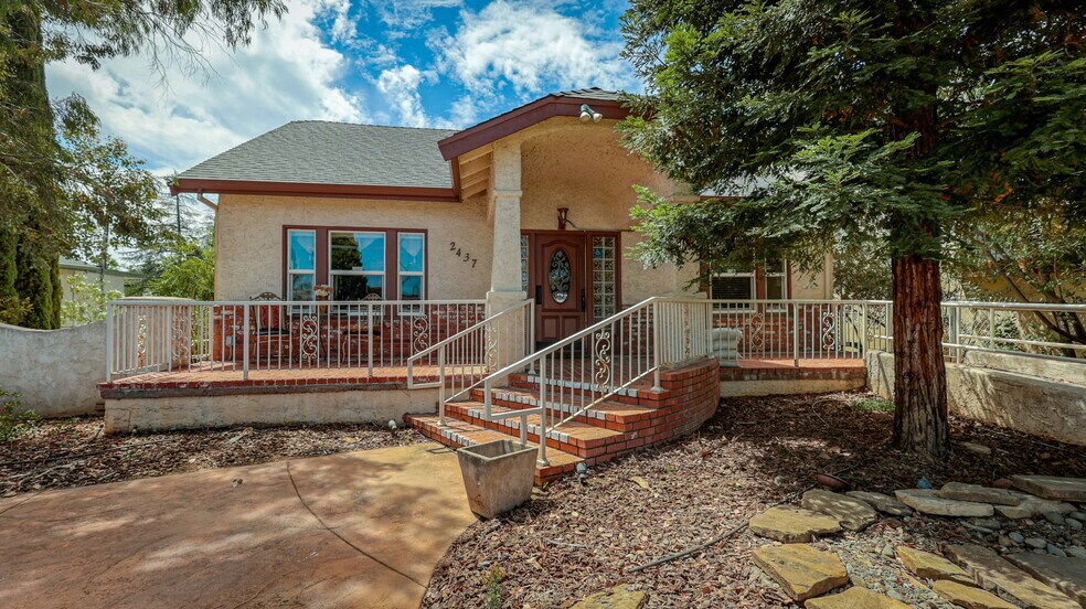 2437 Old Eureka Way, Redding, CA à louer - Photo de l’immeuble – Image 2 sur 29