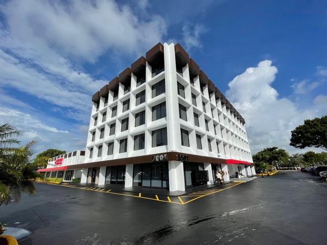2001 Palm Beach Lakes Blvd, West Palm Beach, FL à louer - Photo de l’immeuble – Image 2 sur 8