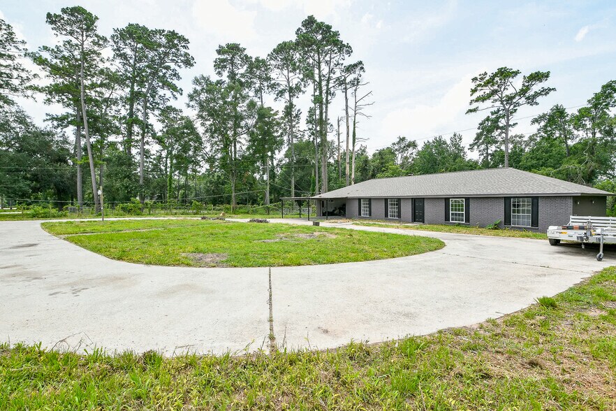 33303 TX-249, Pinehurst, TX à vendre - Photo de l’immeuble – Image 3 sur 19