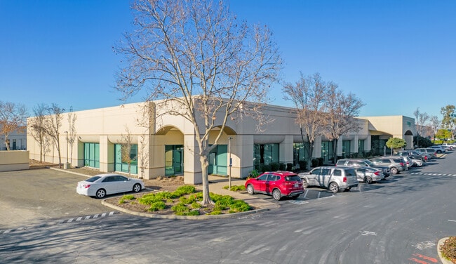 Plus de détails pour 1909-1971 Milmont Dr, Milpitas, CA - Local d'activités à louer