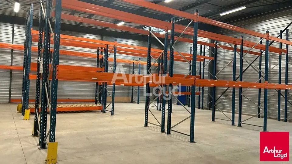 Local d'activités dans Neung-sur-Beuvron à vendre - Photo intérieure – Image 2 sur 3