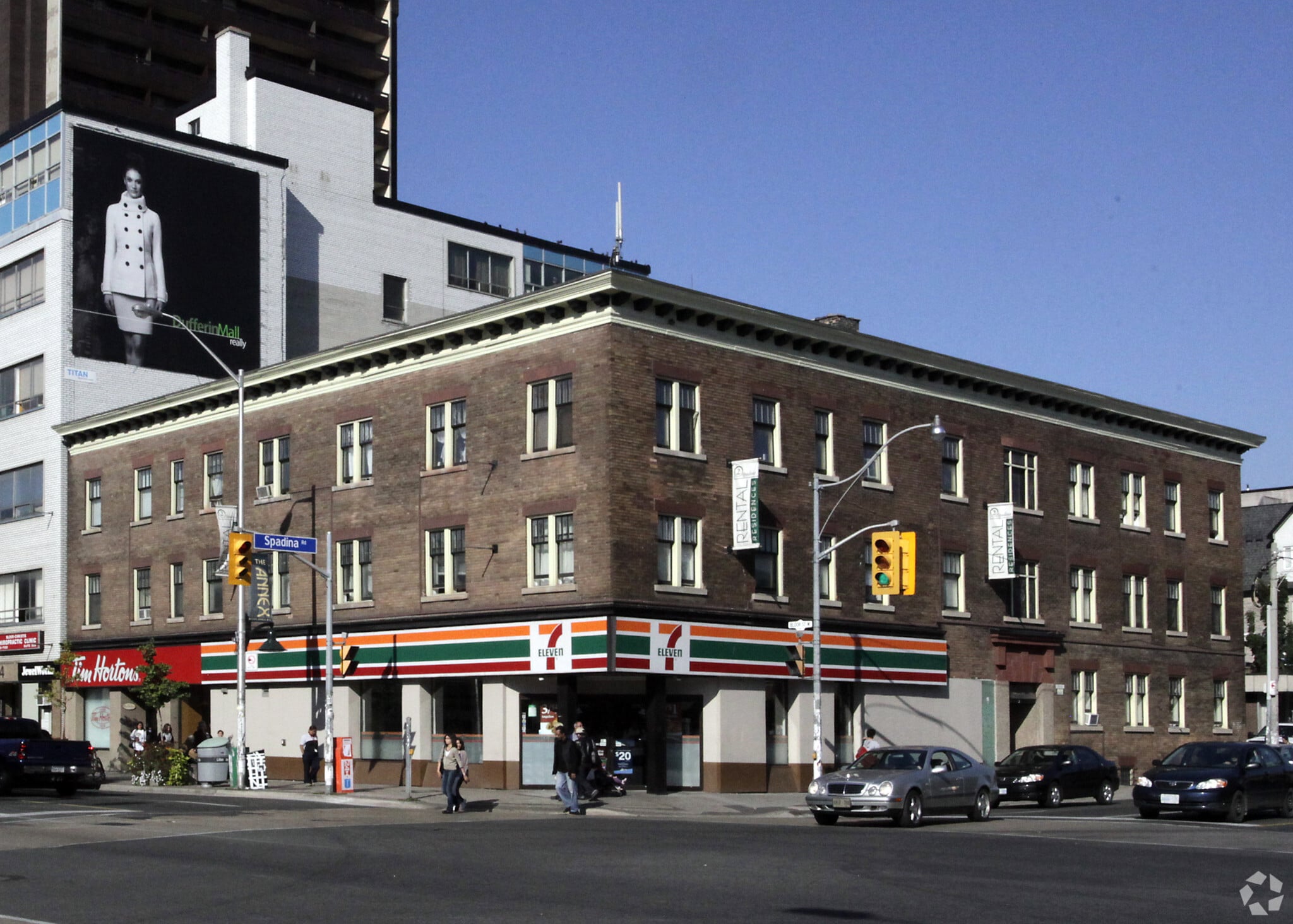 2 Spadina Rd, Toronto, ON à louer Photo principale– Image 1 sur 3
