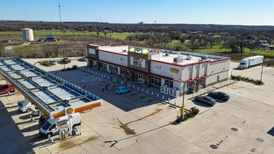 13244 S State Highway 6, Bryan, TX à louer Photo de l’immeuble– Image 2 sur 8