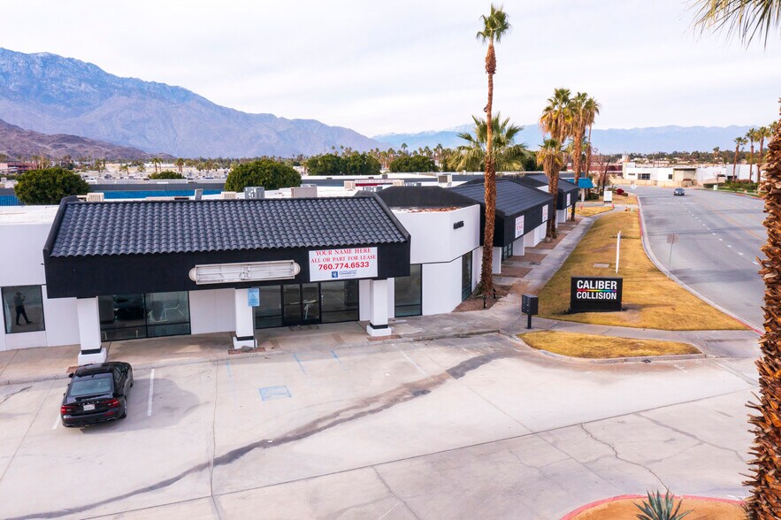 68945 Perez Rd, Cathedral City, CA à louer - Photo de l’immeuble – Image 3 sur 14