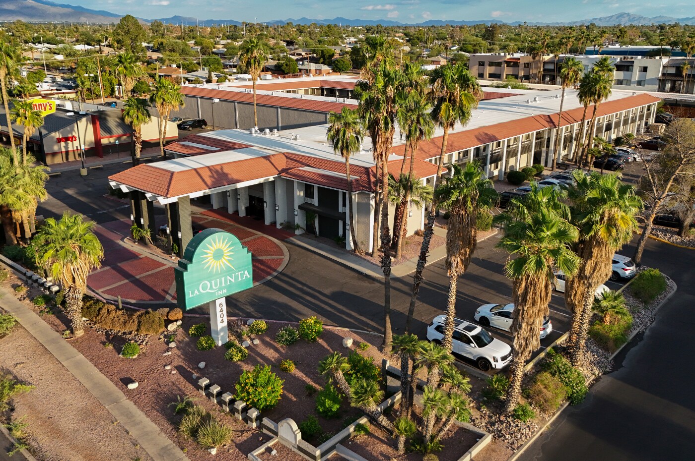 6404 E Broadway Blvd, Tucson, AZ à vendre Photo principale– Image 1 sur 15