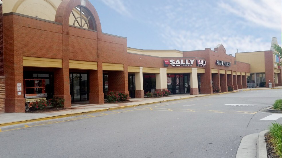 156 Tom Hill SR Blvd, Macon-Bibb, GA à louer - Photo de l’immeuble – Image 3 sur 5