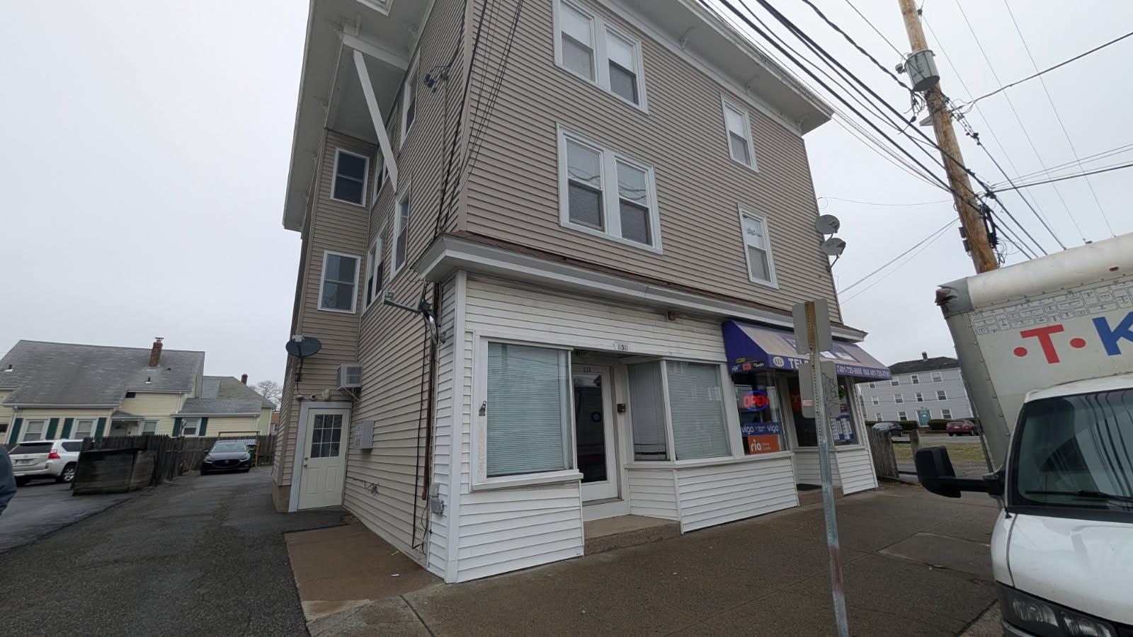 626-630 Central Ave, Pawtucket, RI à louer Photo intérieure– Image 1 sur 4