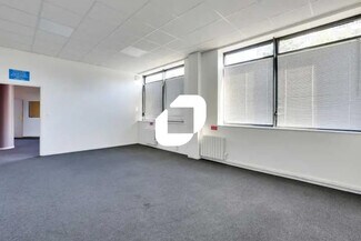 Plus de détails pour 51-55 Rue Hoche, Ivry-sur-Seine - Bureau à louer