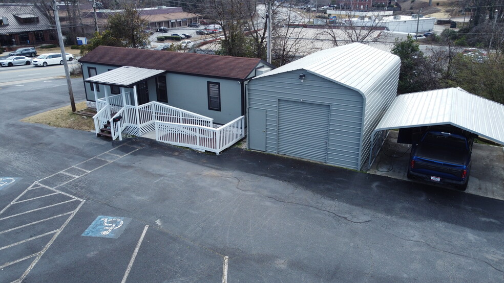 366 W Pike St, Lawrenceville, GA à louer - Photo de l’immeuble – Image 3 sur 11