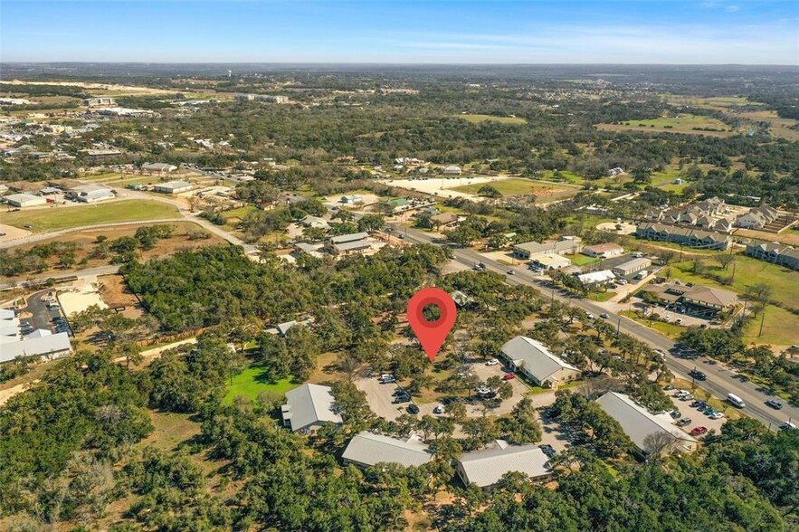 800 U.S. 290 #E, Dripping Springs, TX à vendre - Photo de l’immeuble – Image 2 sur 13