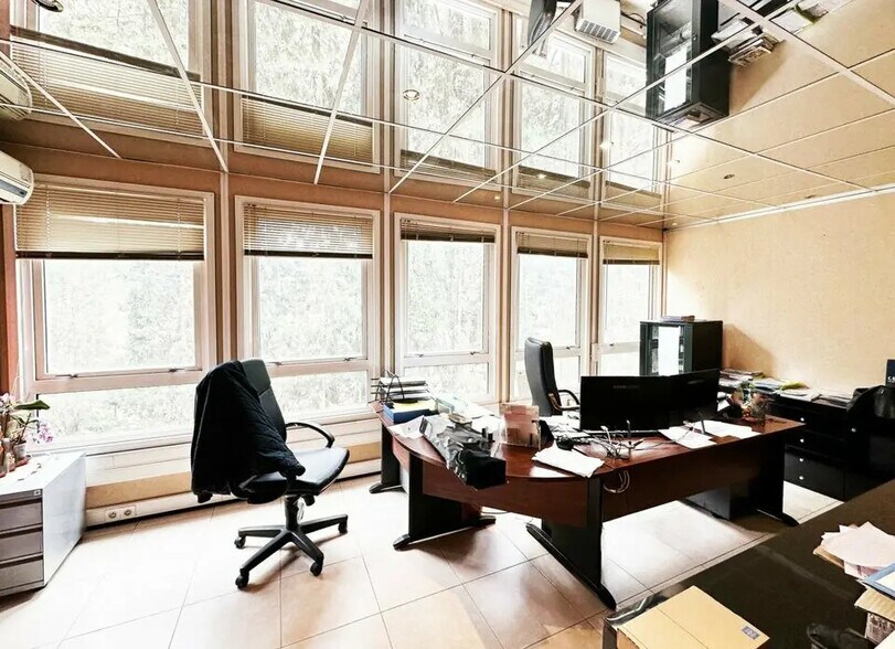 Bureau dans Le Cannet à vendre - Photo de l’immeuble – Image 2 sur 4