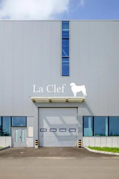 Local d'activités dans Andernos-les-Bains à vendre - Photo de l’immeuble – Image 3 sur 3