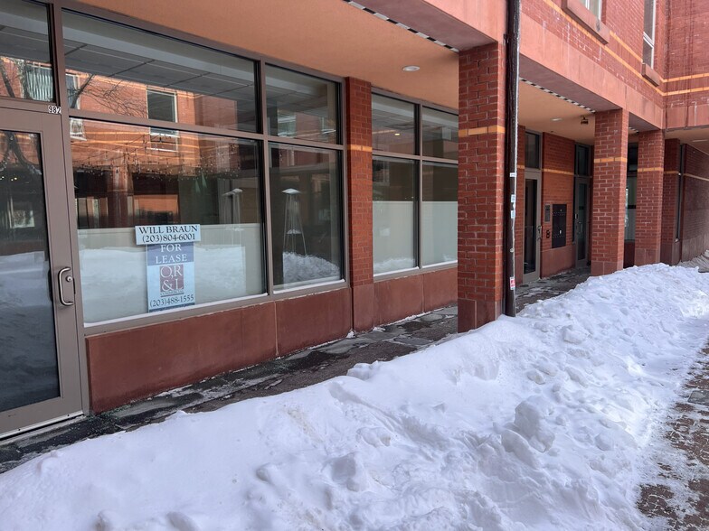 978-1004 Main St, Branford, CT à louer - Photo principale – Image 1 sur 13