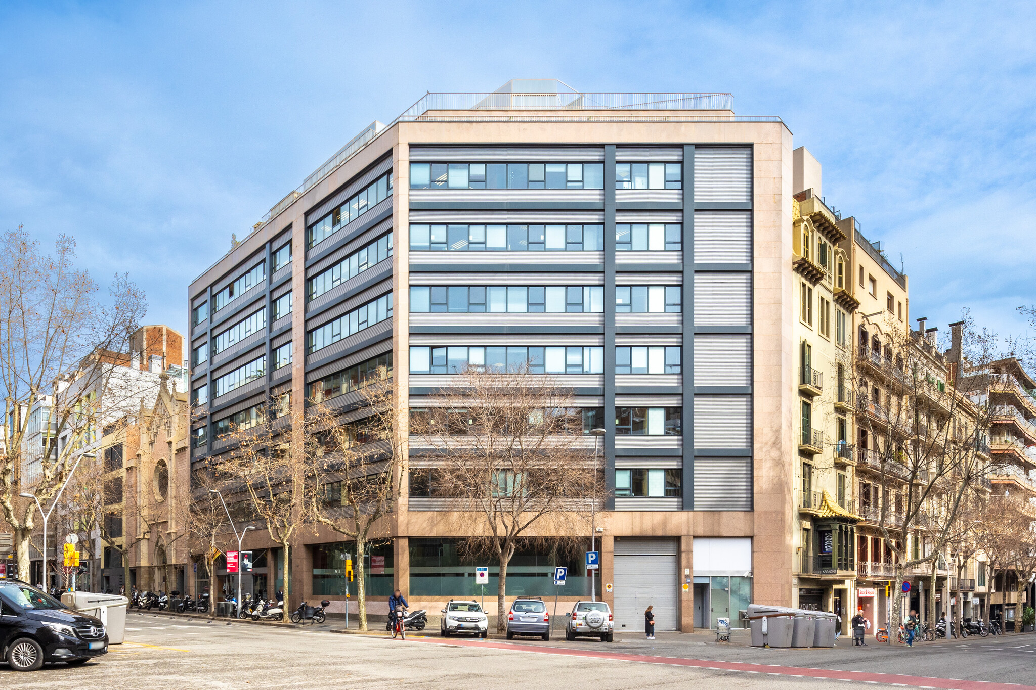 Bureau dans Barcelone, Barcelona à louer Plan d’étage– Image 1 sur 3