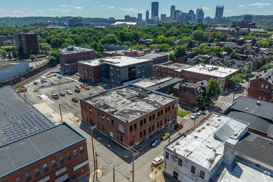 1112 Galveston Ave, Pittsburgh, PA à vendre - Photo de l’immeuble – Image 2 sur 6
