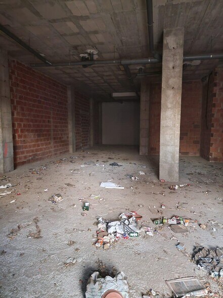Local commercial dans Roquetas de Mar à vendre - Photo intérieure – Image 3 sur 5